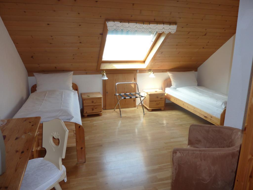 Airport-Hotel Fortuna Lautzenhausen Pokoj fotografie